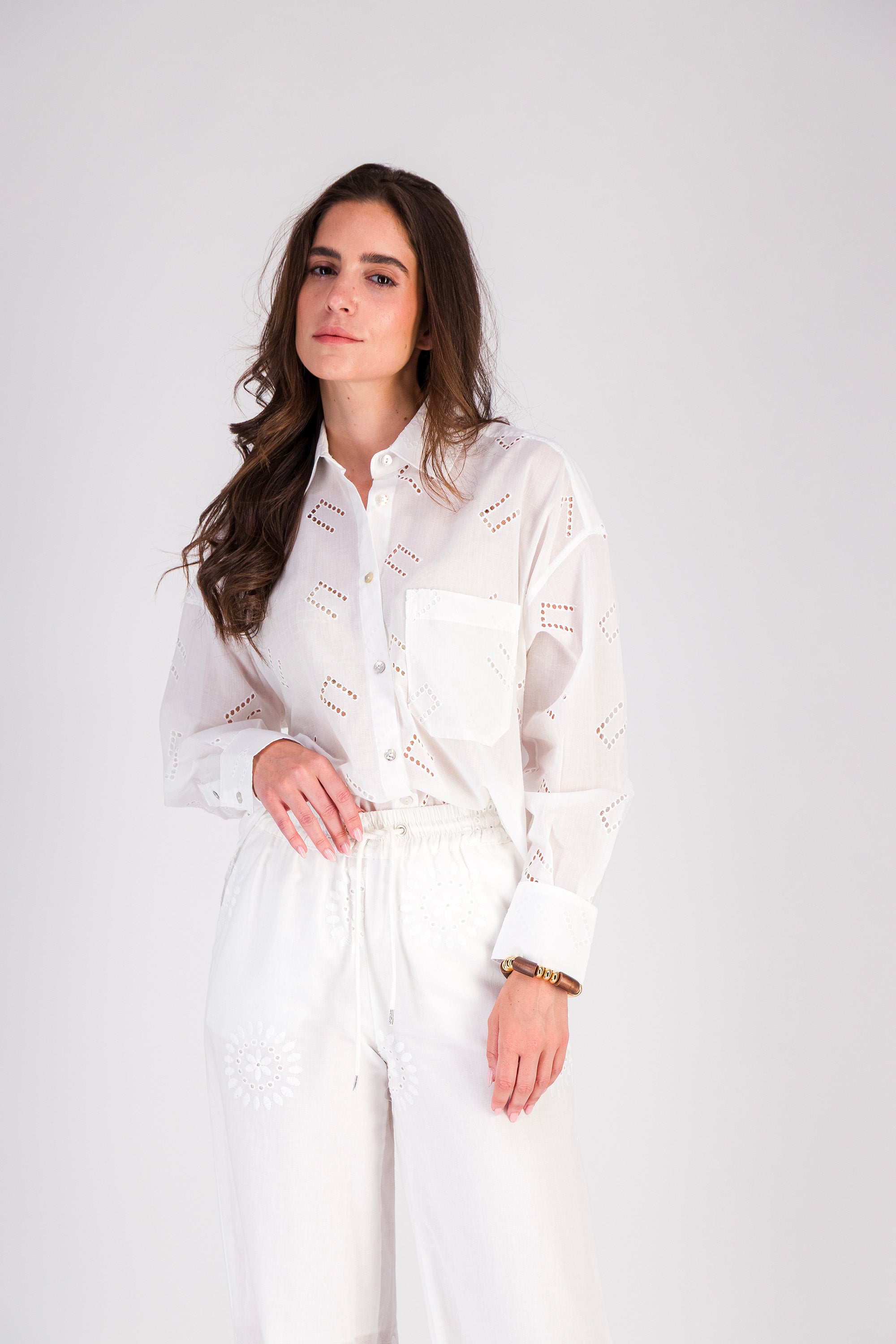 1 QTY NEW PANTALON BRODERIE ANGLAISE