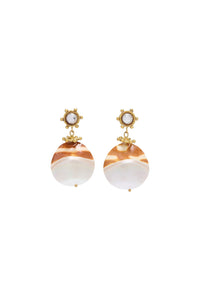 Boucles d’oreilles pendantes ornées de coquillages en laiton - Pearlescent