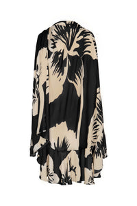 Black / The Old Garden Cape