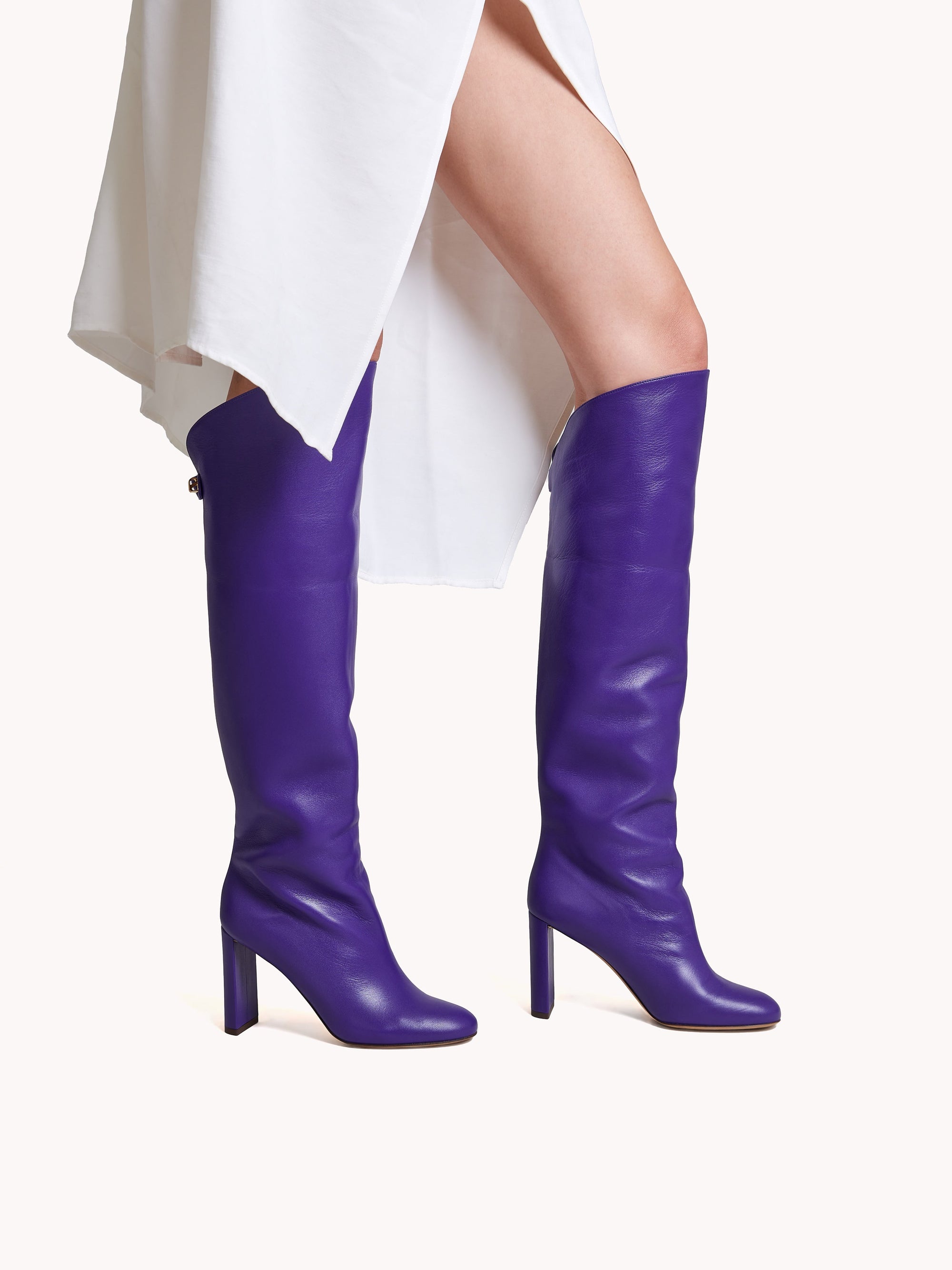 4qty DÉJÀ VU 420€ / Bottes Adriana 90 en cuir - Purple