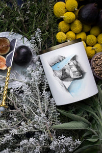 Eau d'Égée n°3 travel candle in porcelain and brass - White