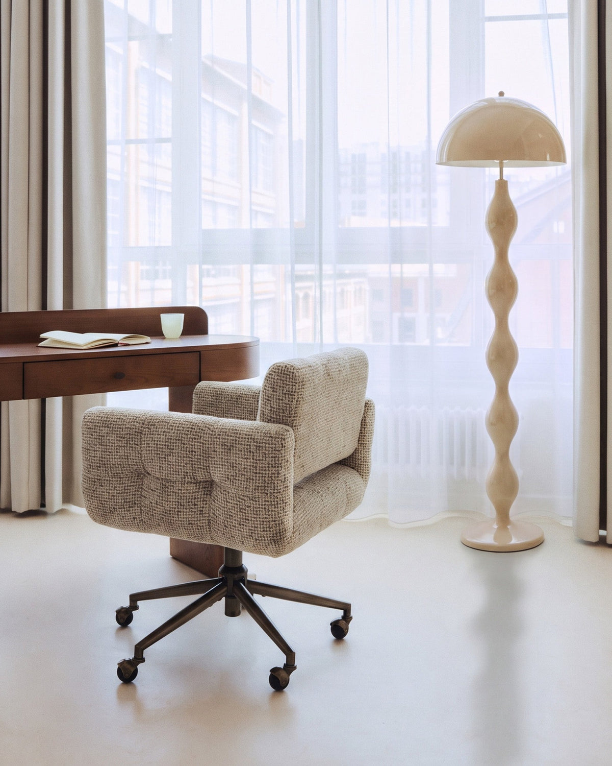 Lampadaire Powers - Beige Glossy