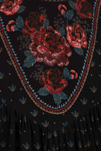 Robe courte brodée Floral - Noir