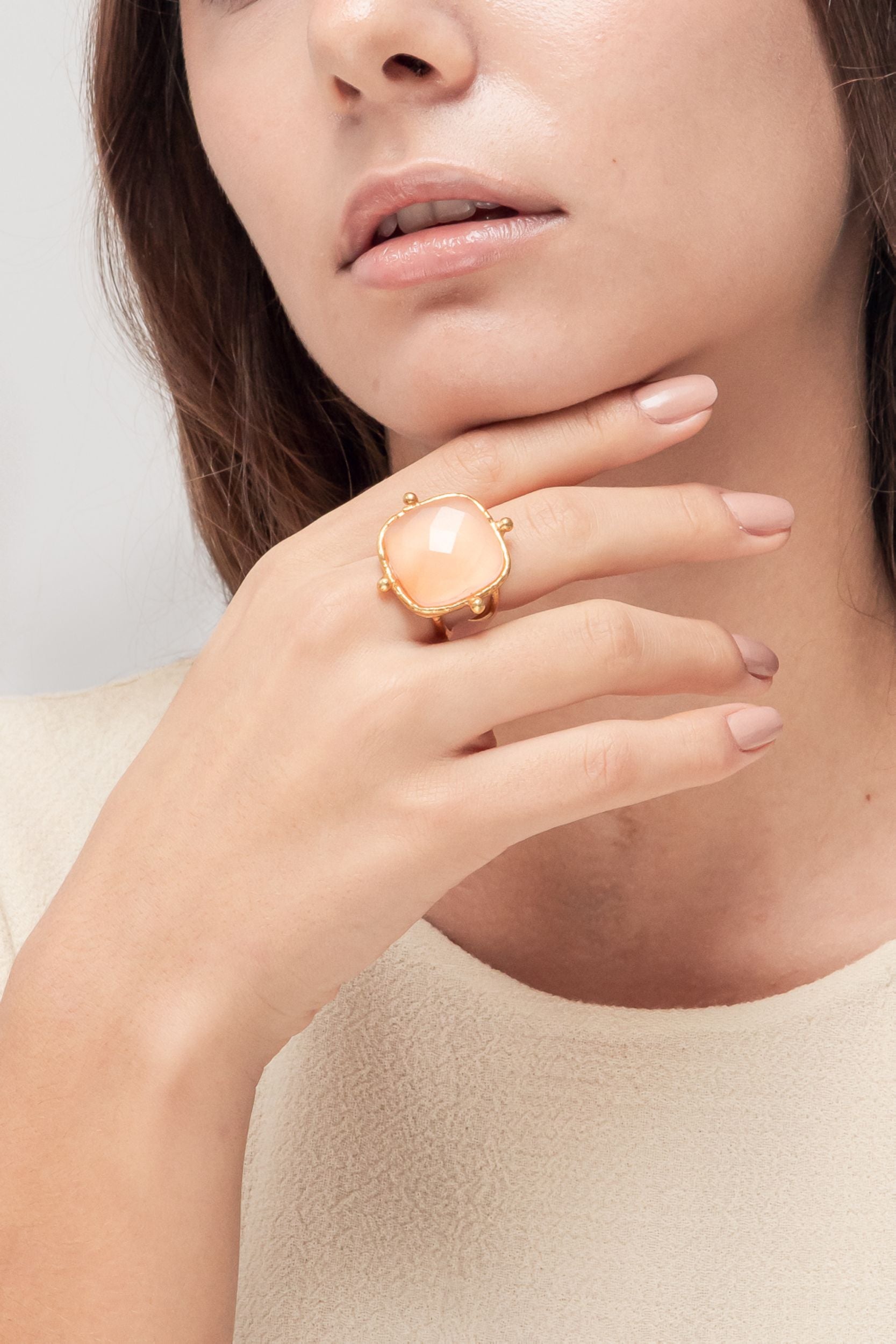 Bague Coussin dorée à l'or fin et Quartz - Rose