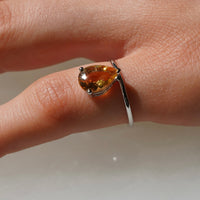 Bague Birthstone sertie d'une citrine taille poire - Or Blanc