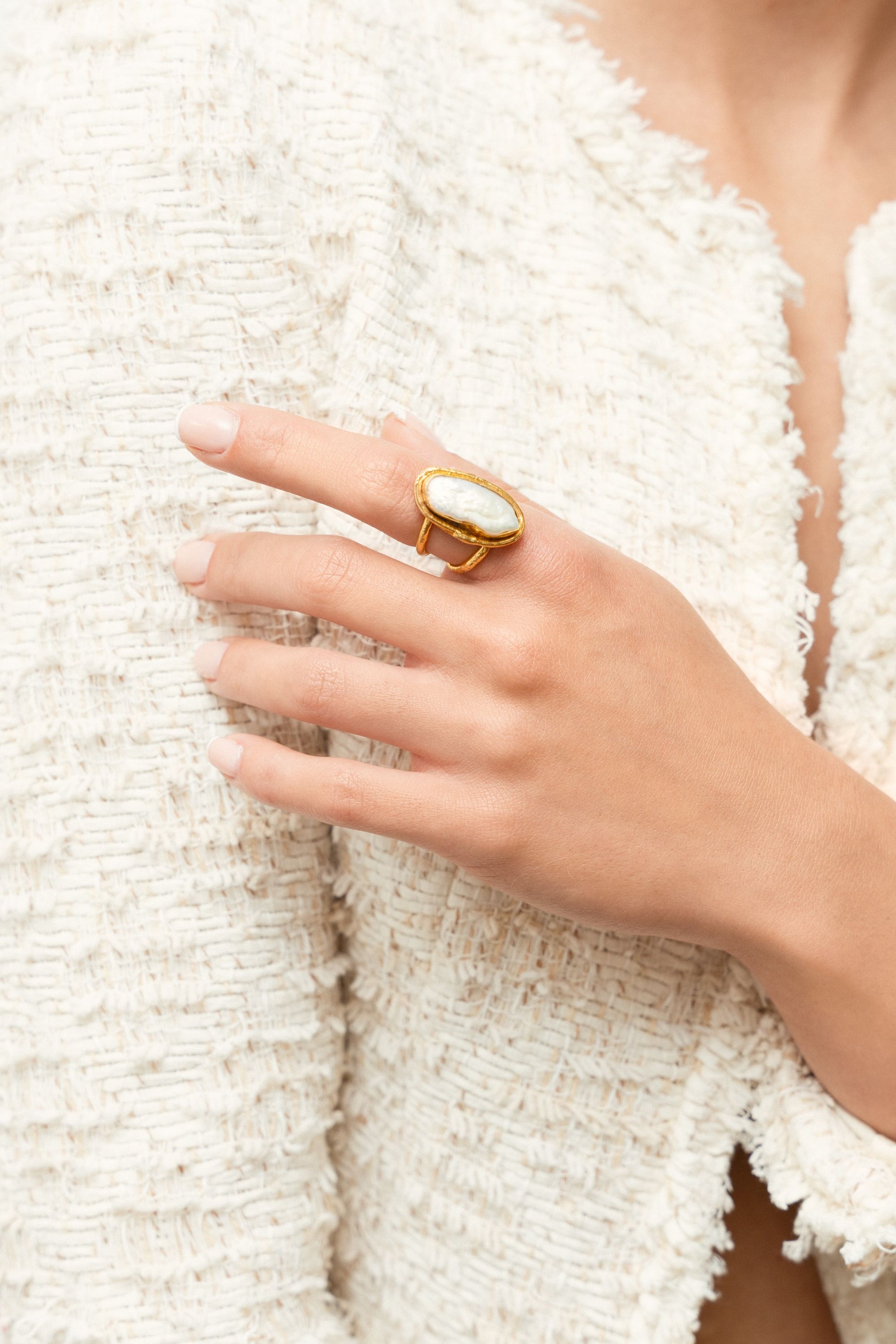 Bague Grace dorée à l'or fin et Perle - Blanc