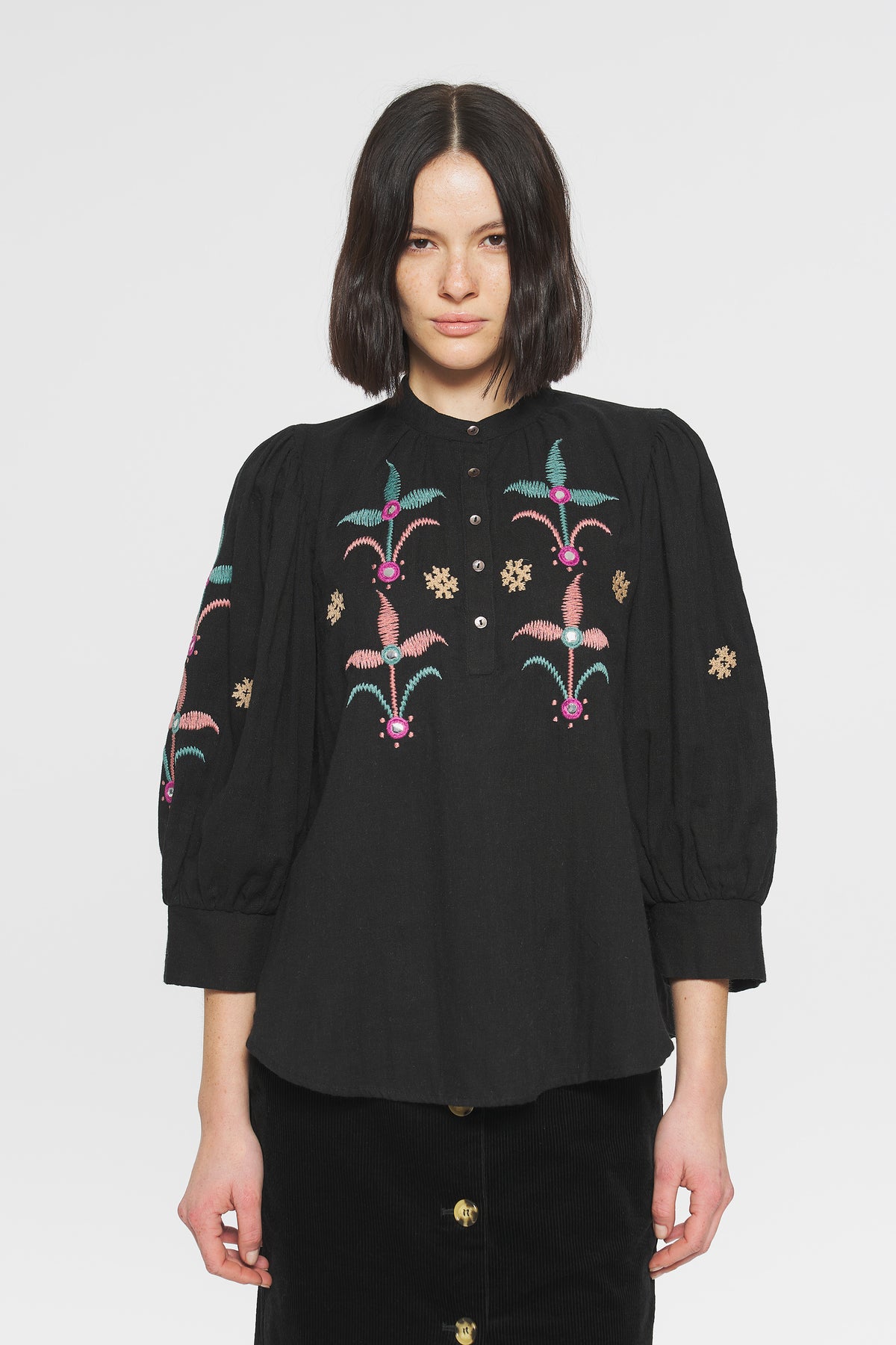 Blouse brodée Rafi - Black
