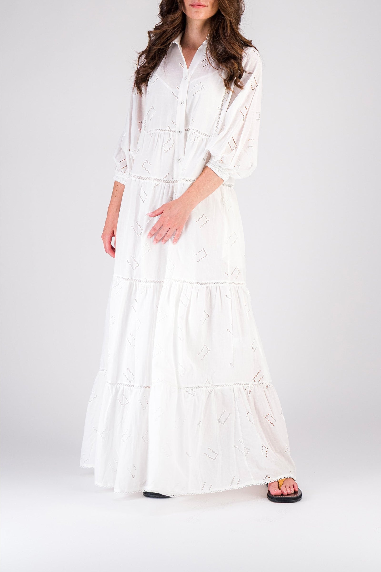 Maxi dress with ruffles and broderie anglaise - White