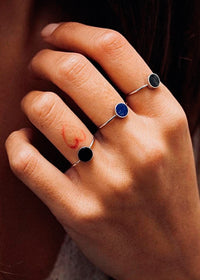 mini ever onyx white gold disc ring