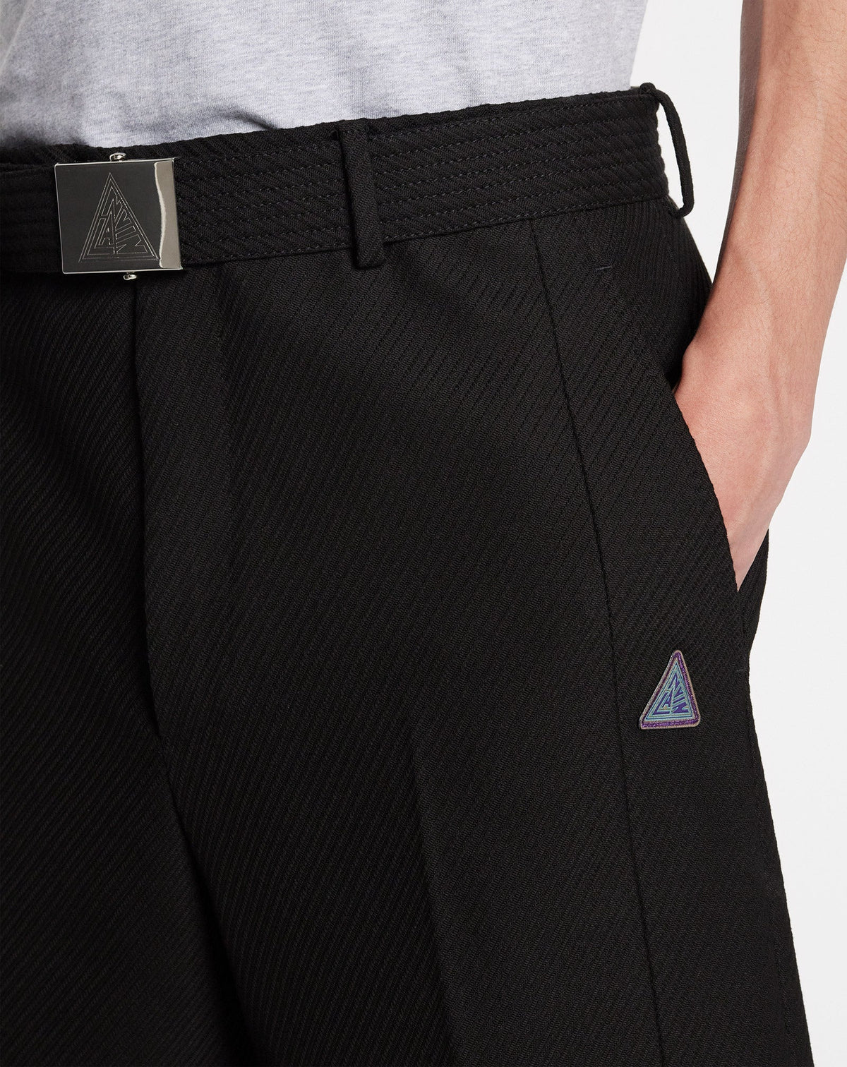 Bermuda de tailleur court avec ceinture - Noir