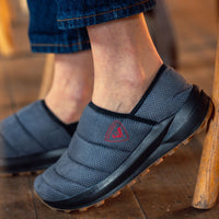 Chalet Unisex Winter Slippers - Black