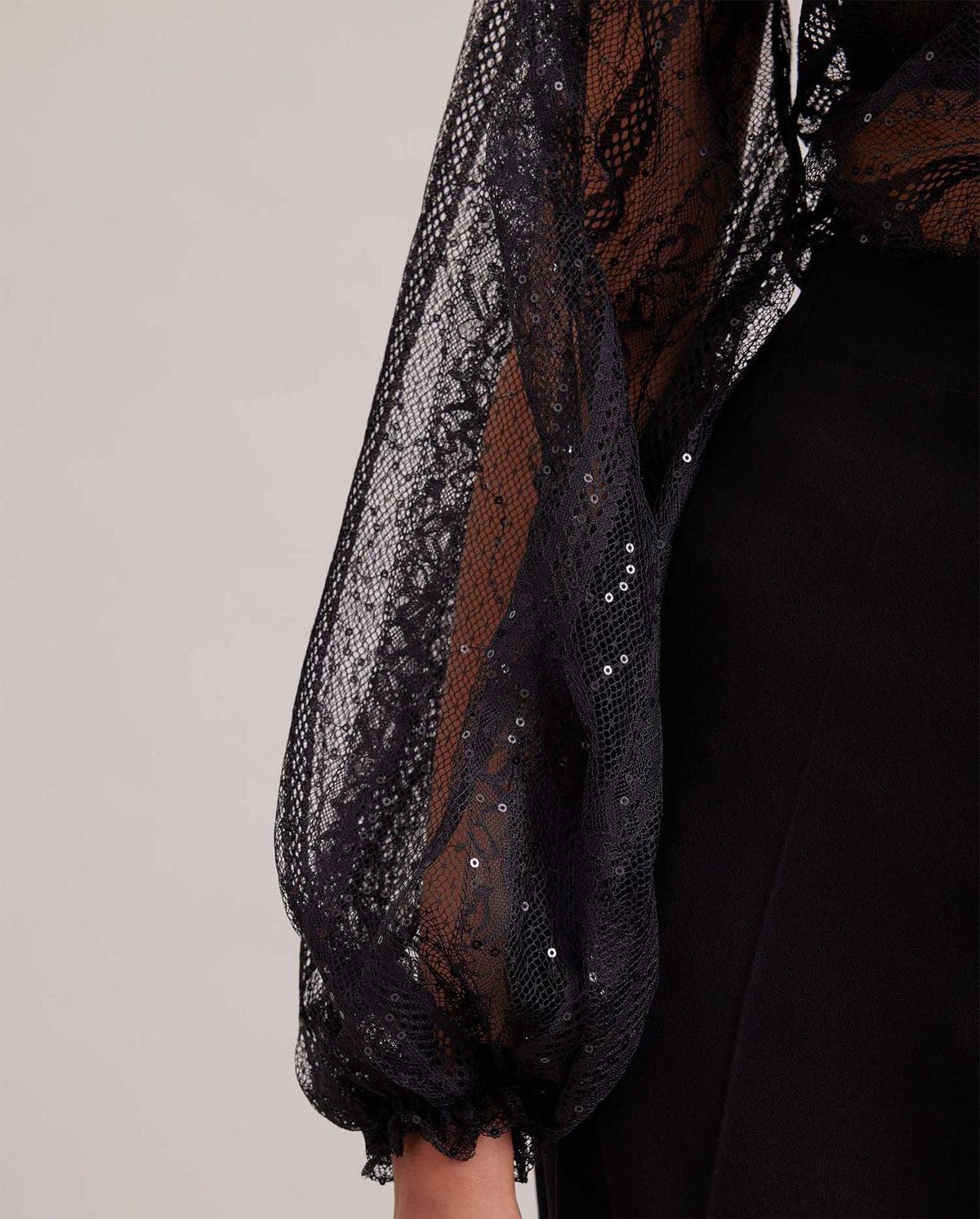 Blouse Romantic à manches ballon en dentelle - Black