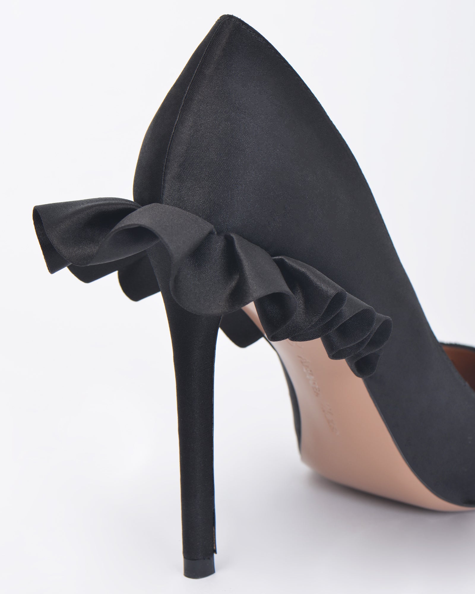 ROUCHES PUMP SATIN