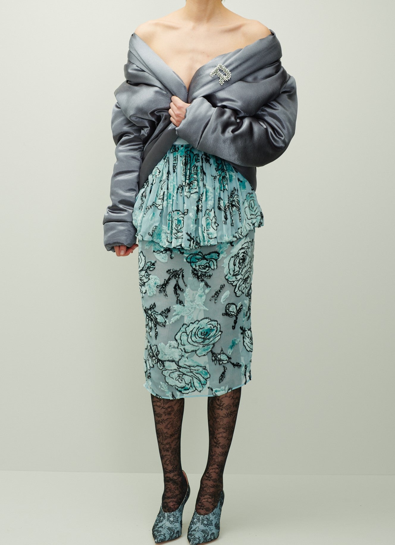 Manteau court matelassé en satin - Gris
