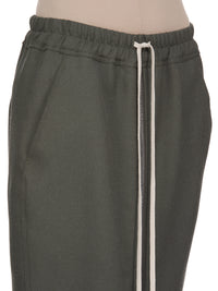 ZIPPED SHORT PILLAR