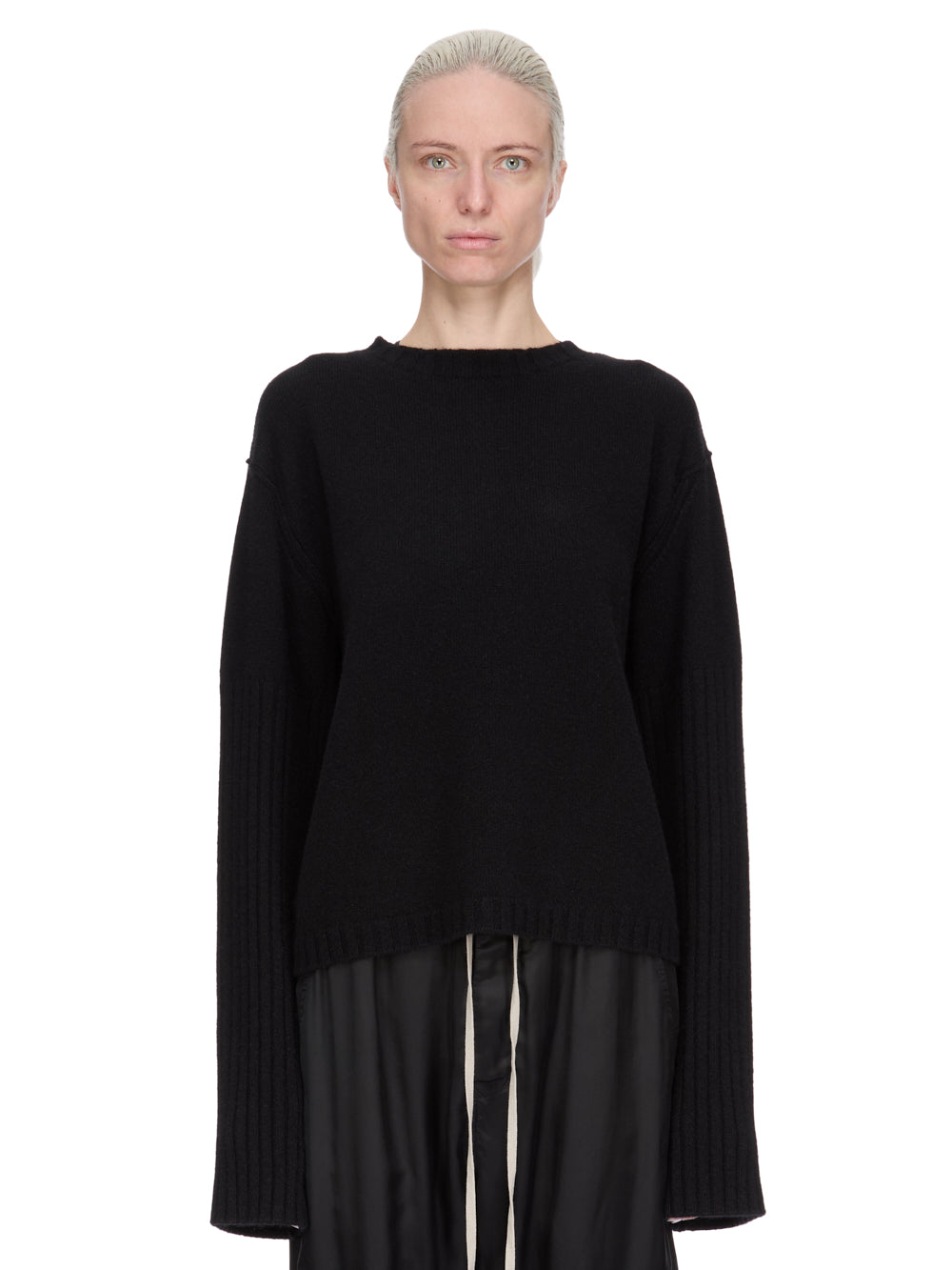 ROUND NECK