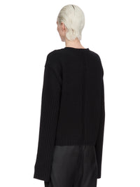 ROUND NECK