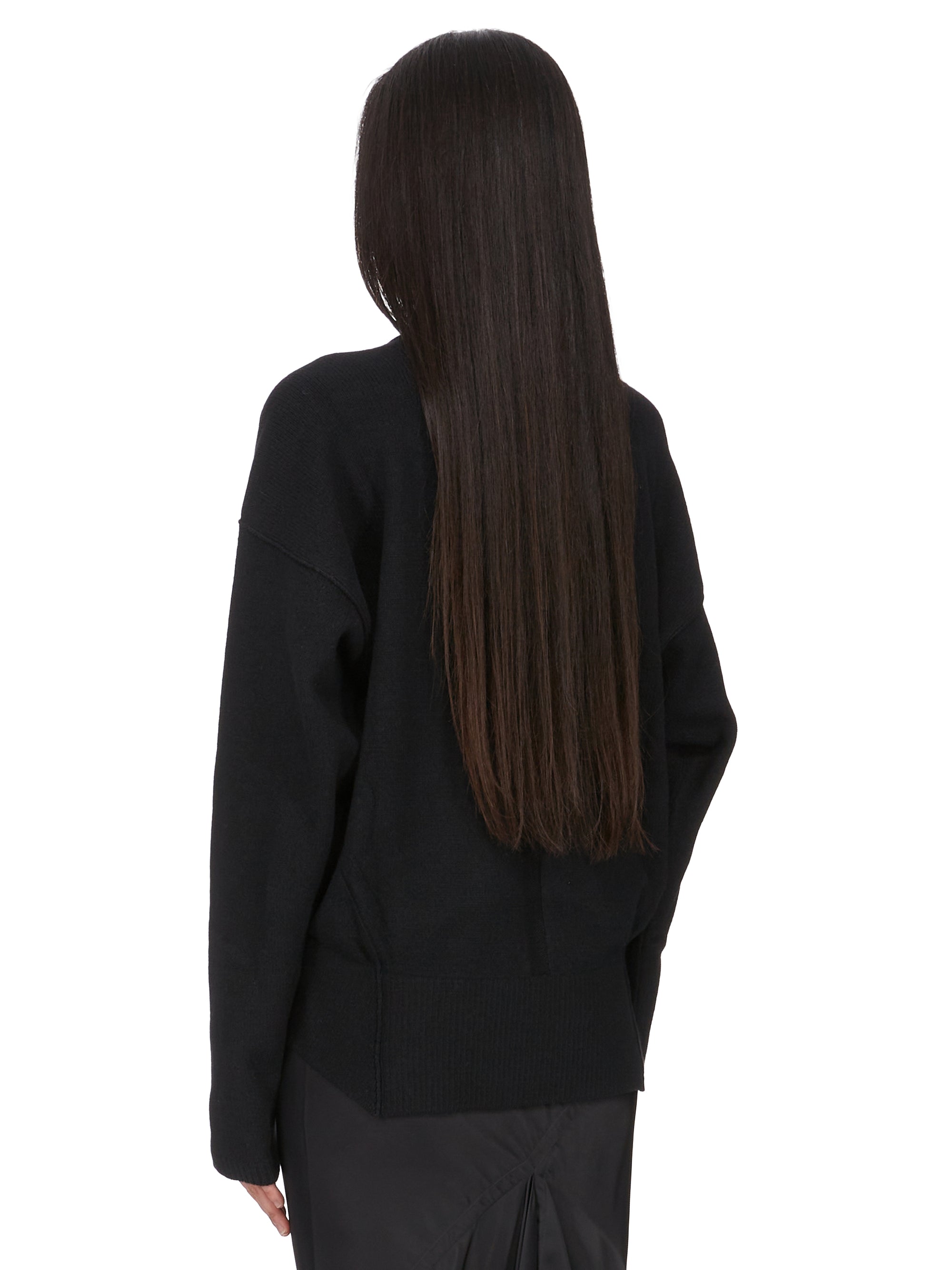 ROUND NECK