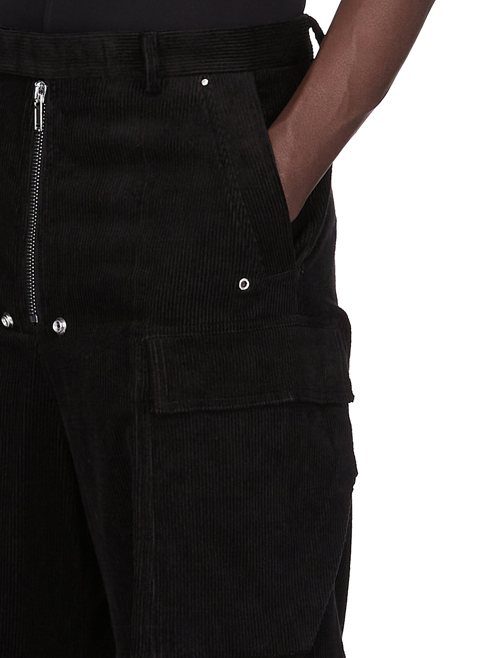 TAILORED CARGOBELAS