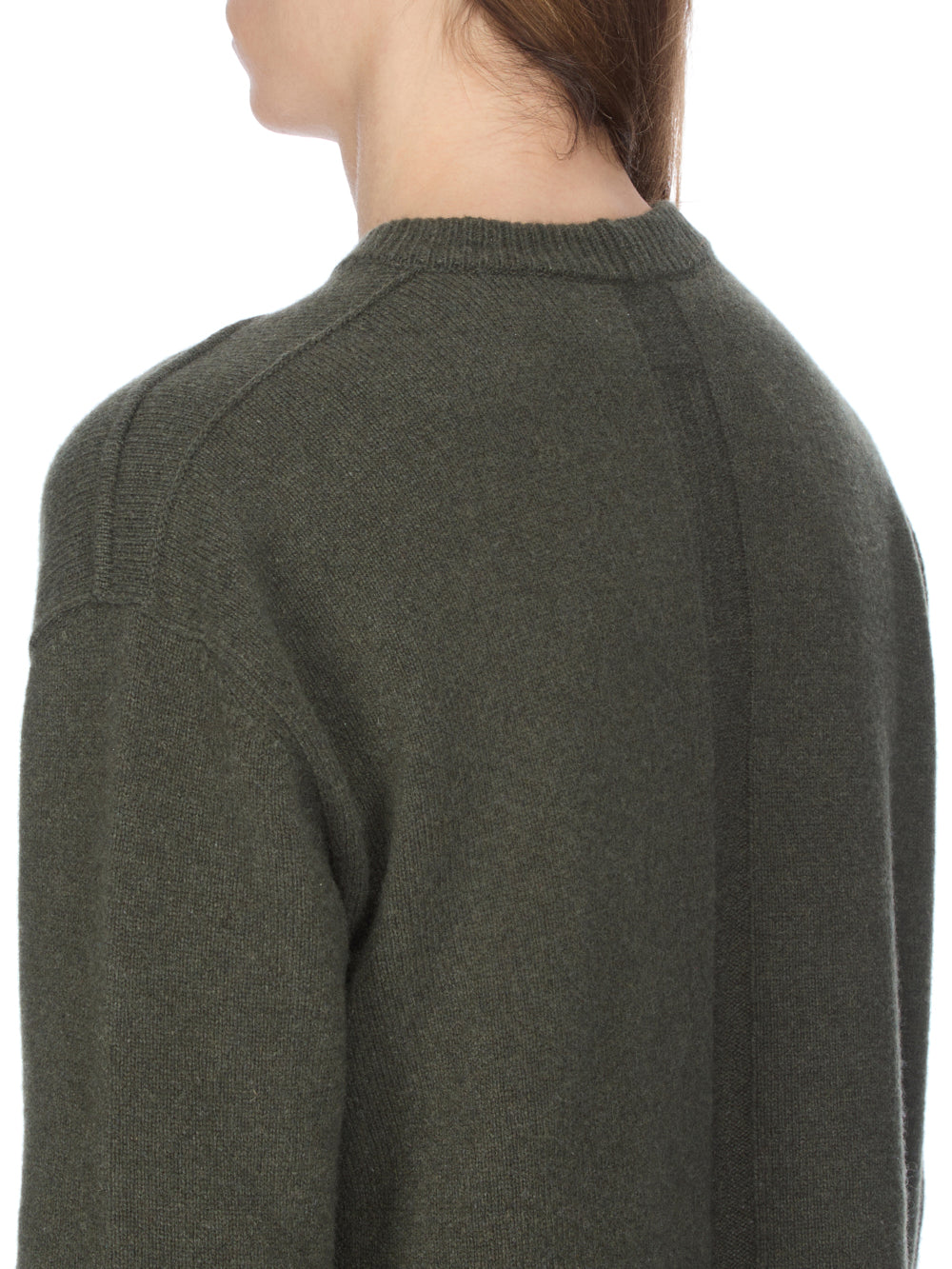 ROUND NECK