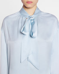 Blouse lavallière en soie - Bleu Ciel