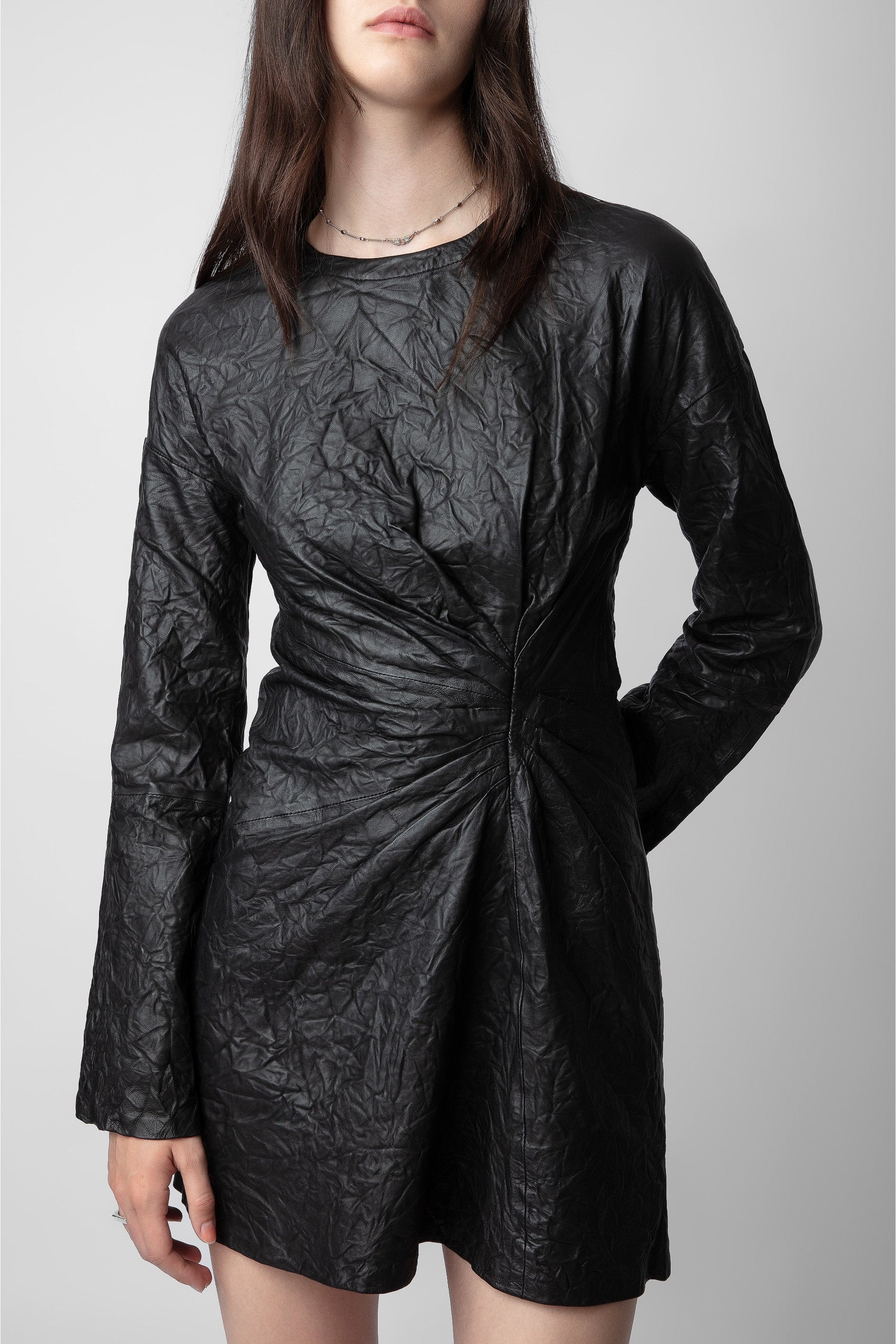 Rixina dress in crinkled leather - Black