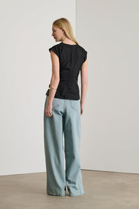 NOIR BLOUSE ECLAT