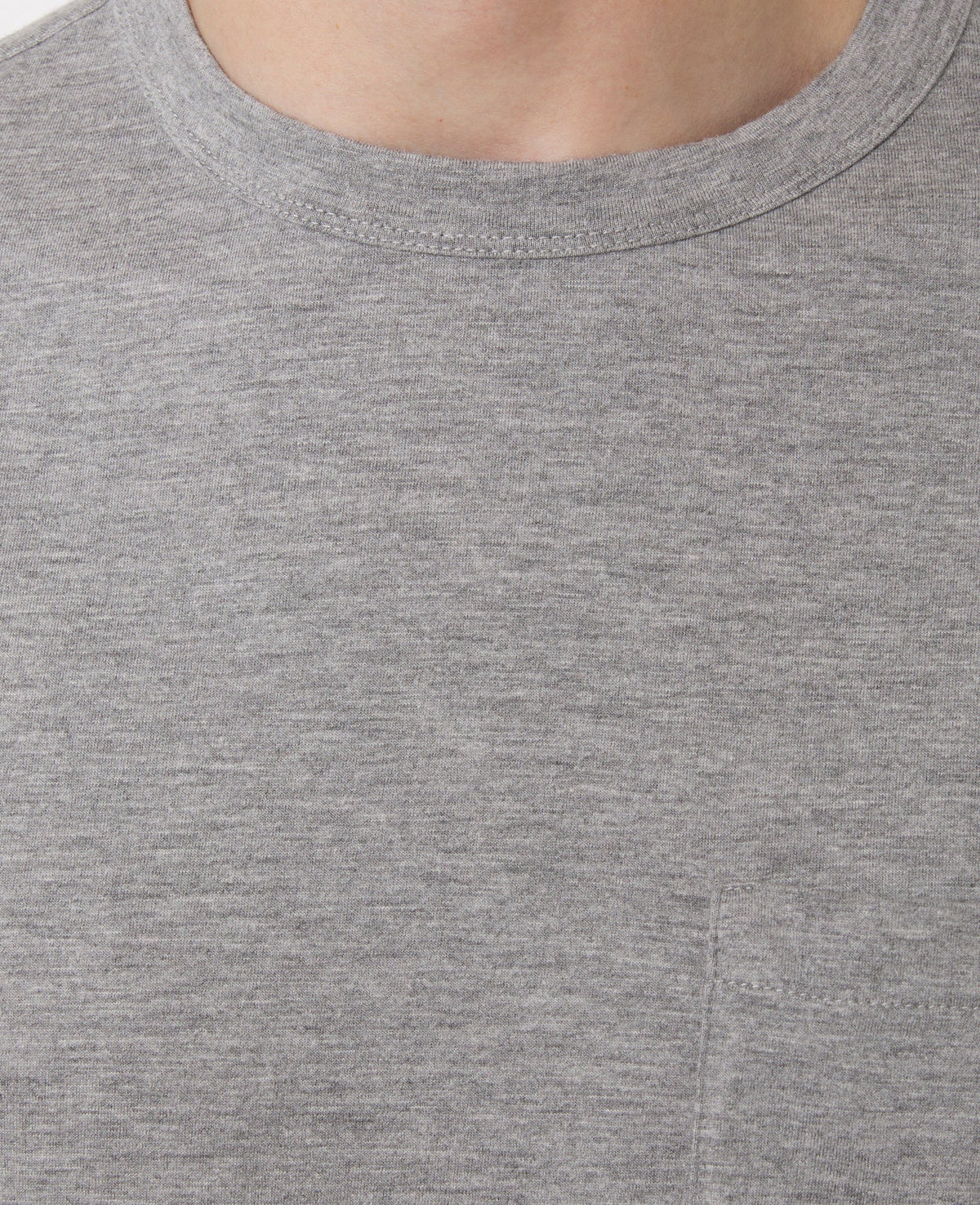 LIGHT HEATHER GREY // Tee-shirt à poche
