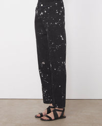 BLACK/WHITE // Jean Ariane