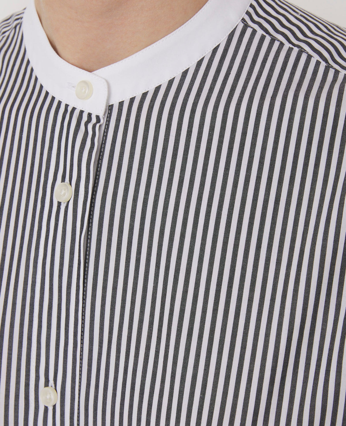 BLACK/WHITE // Robe Laetitia