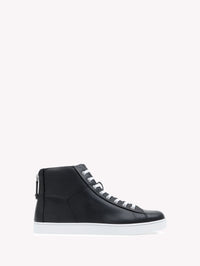 HIGH TOP