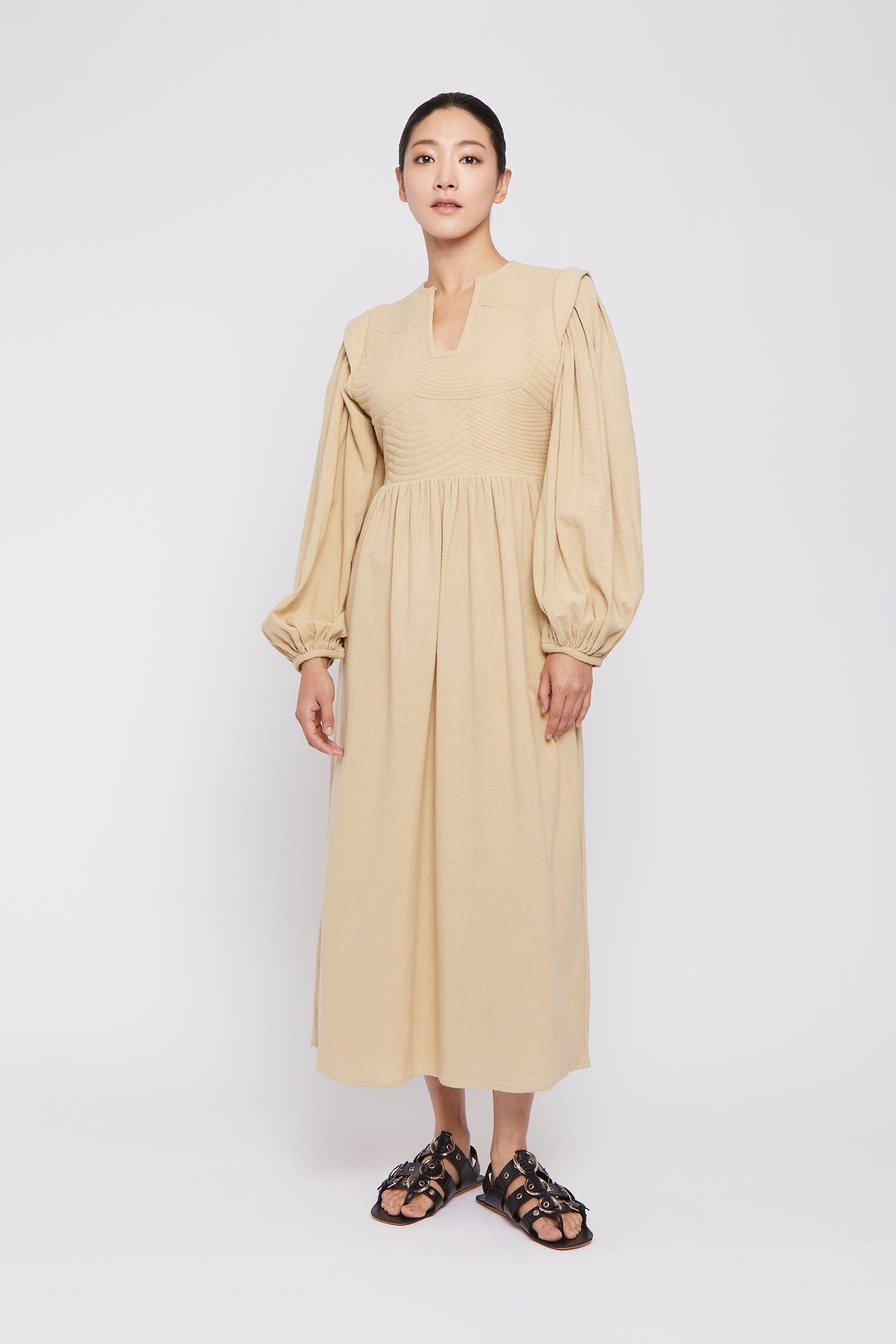ZNOSTOCK_SAND ROBE SANDRA - Sand