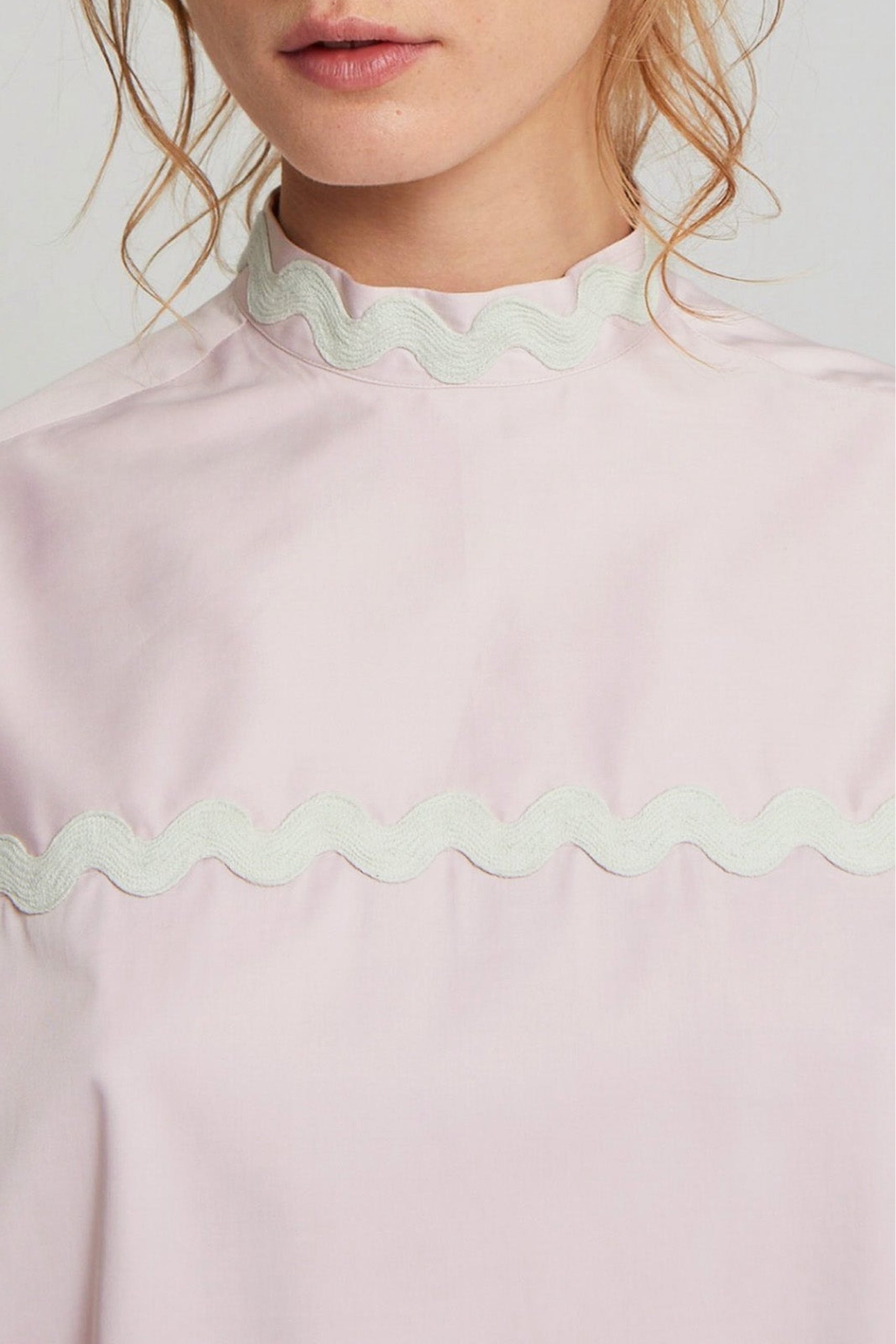 Blouse Screw à col cheminée brodé - Pink