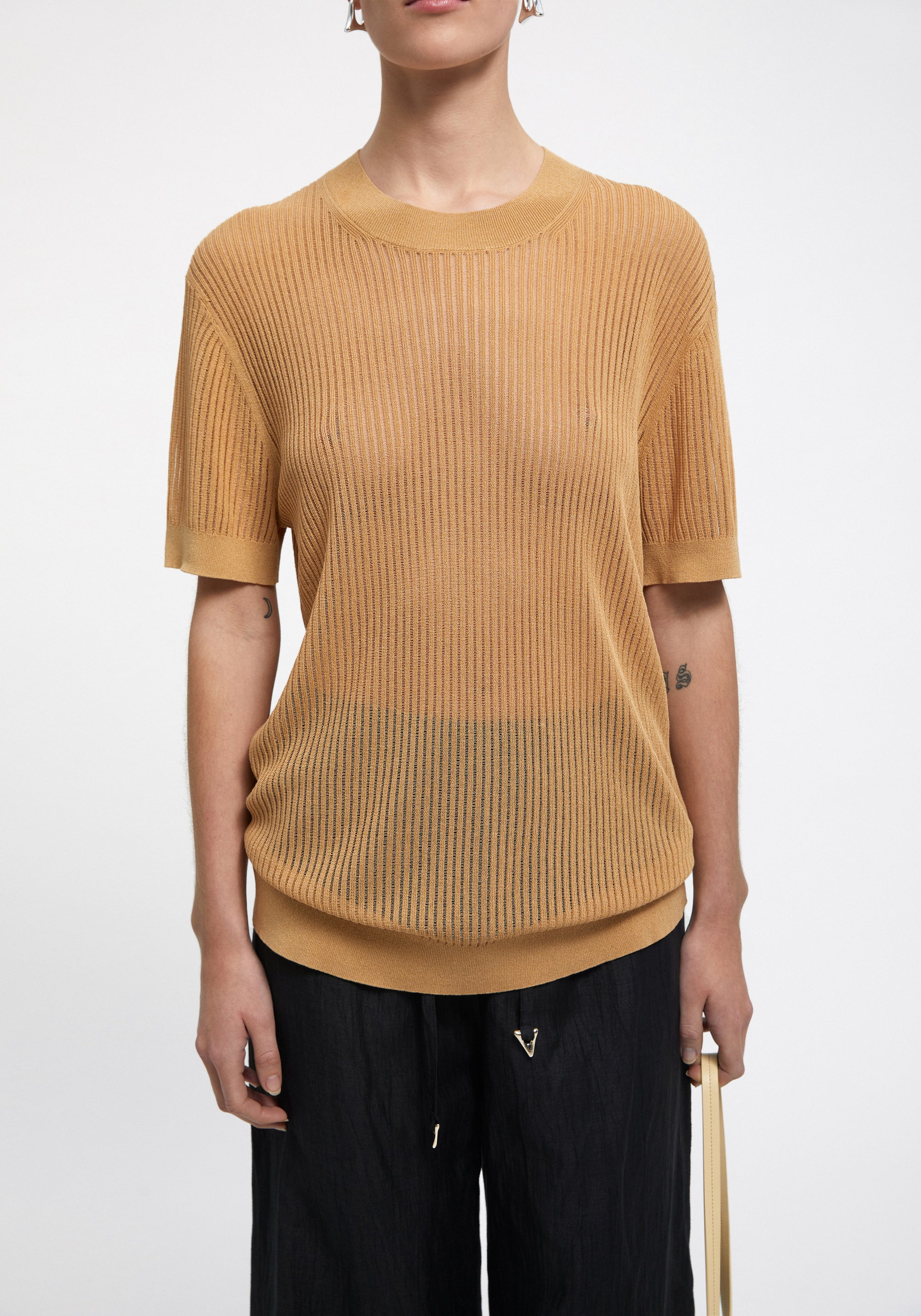 Loose-fitting ribbed Shalott T-shirt - Biscotti
