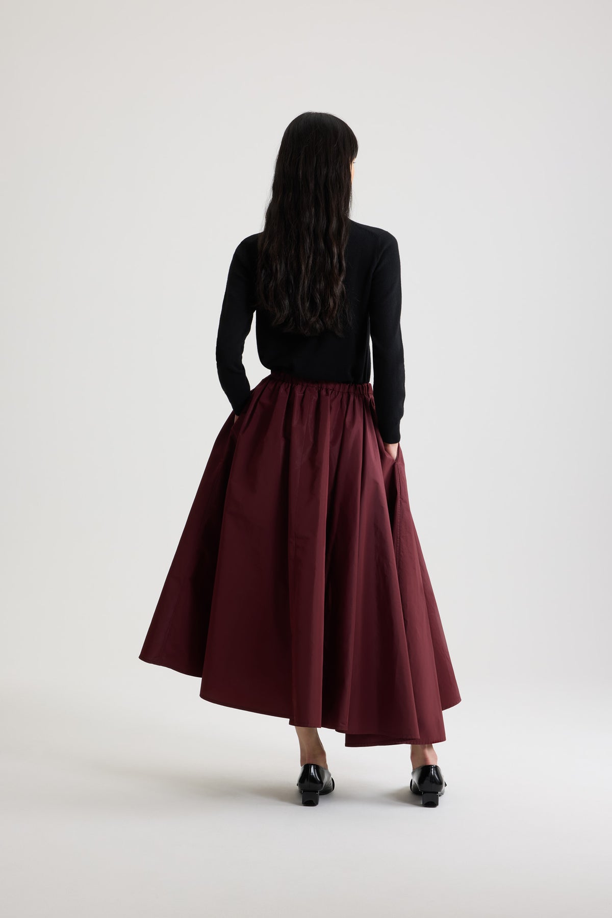 Vignola / Jupe midi asymétrique en faille recyclée