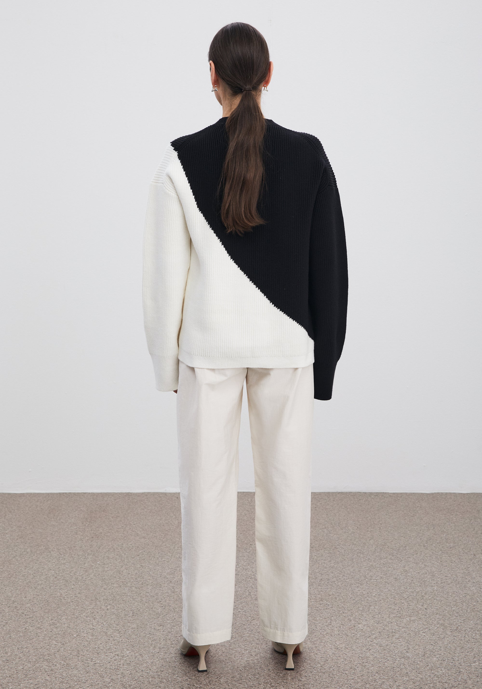 Two-tone Sonic jumper - Black