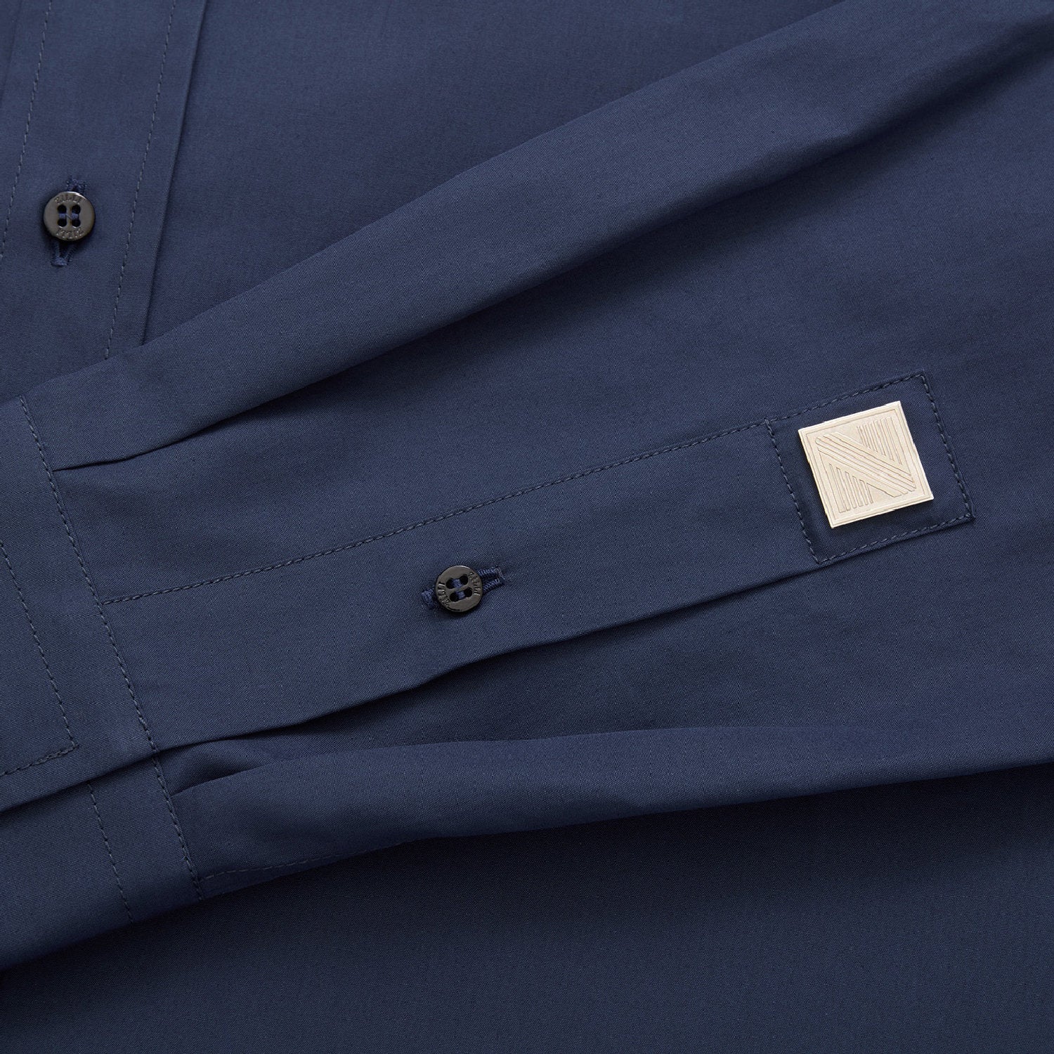 Chemise à plaque métallique et surpiqûres - Bleu