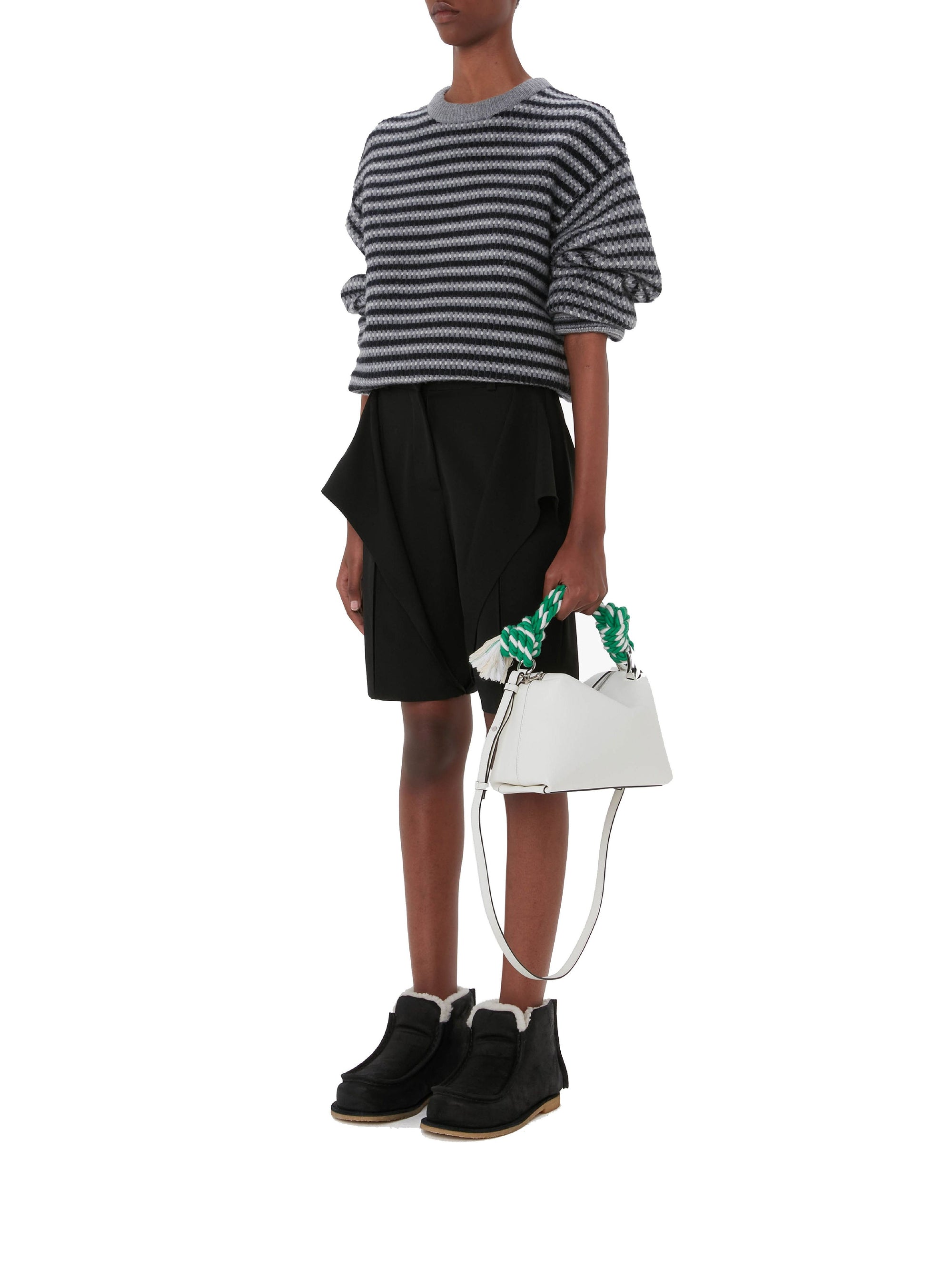 Straight wool shorts - Black