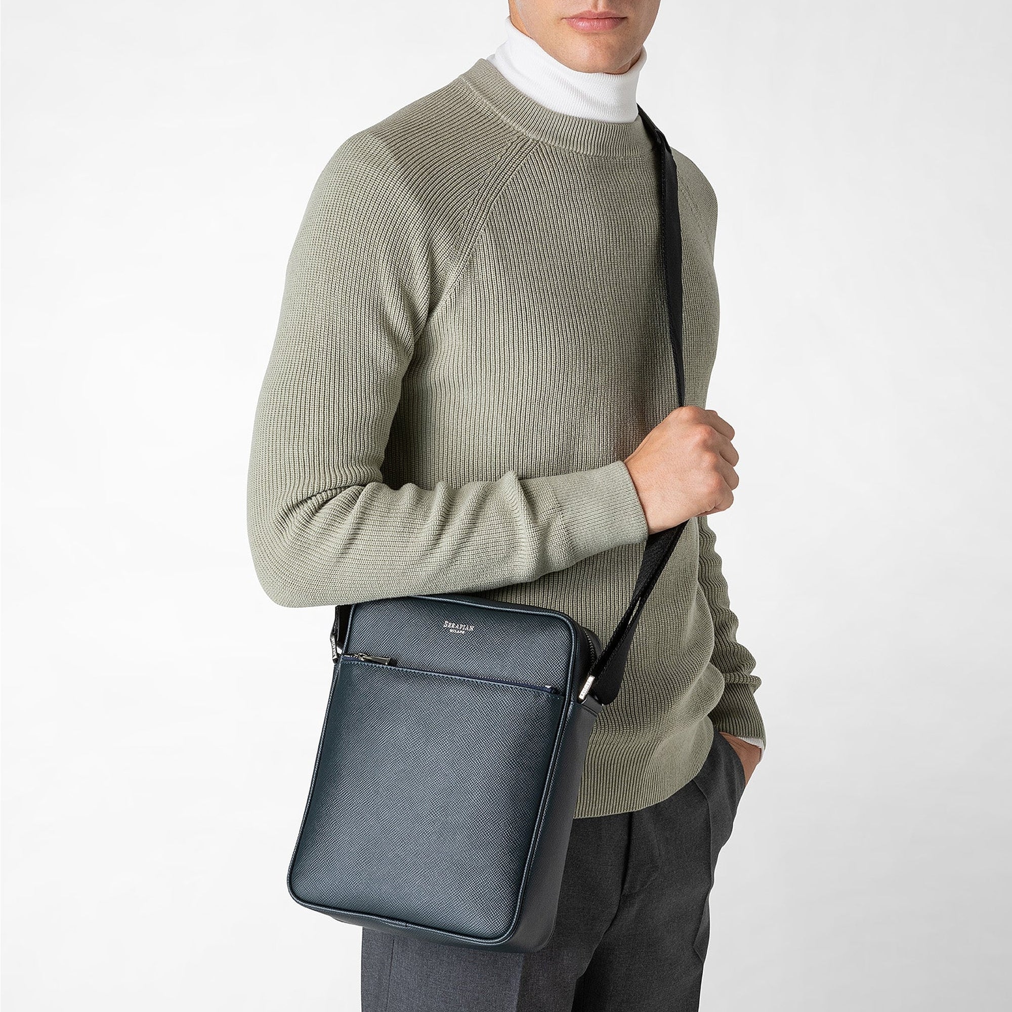Sac à bandoulière North South en cuir - Navy Blue