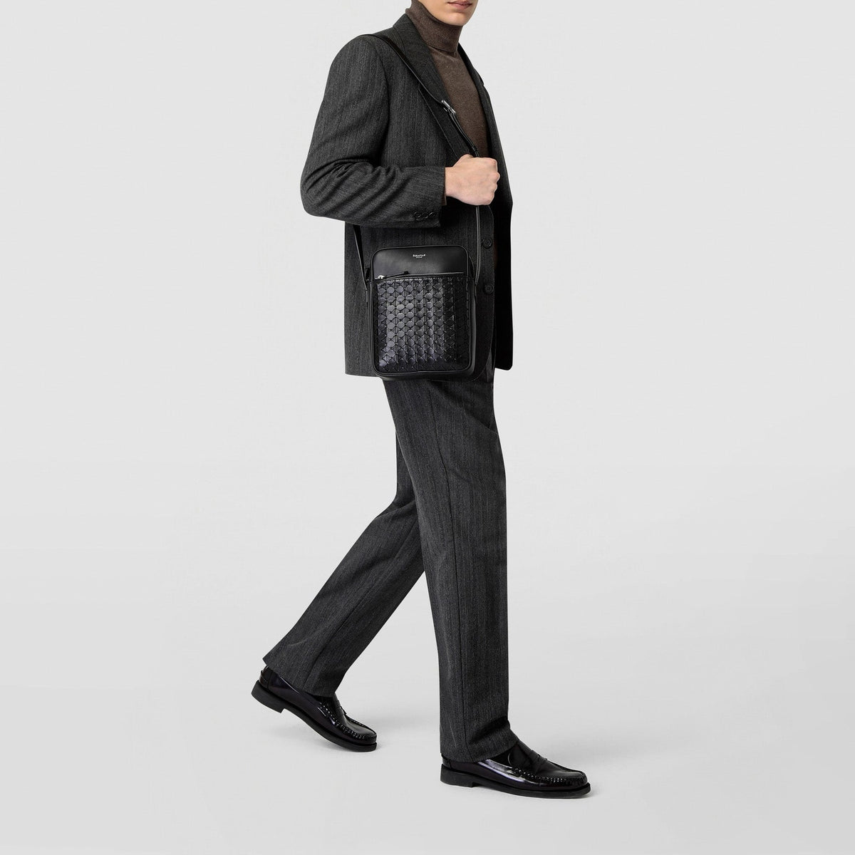 Sac à bandoulière Flat North South en cuir - Black