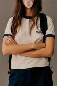 T-shirt à col rond avec emblème de Yale - Gris Chiné & Bleu Marine