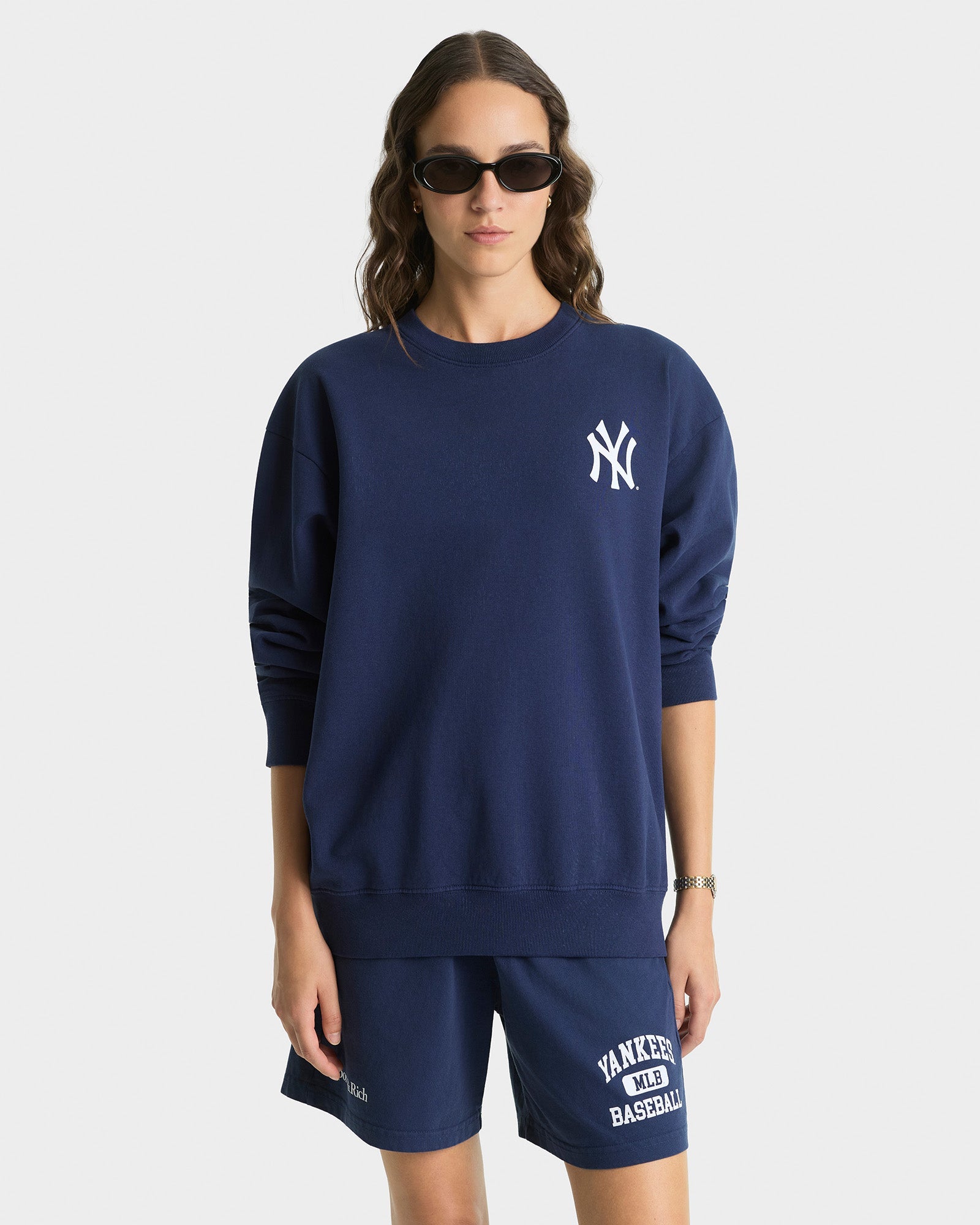 Pull à col rond Yankees Serif - Bleu marine/Blanc