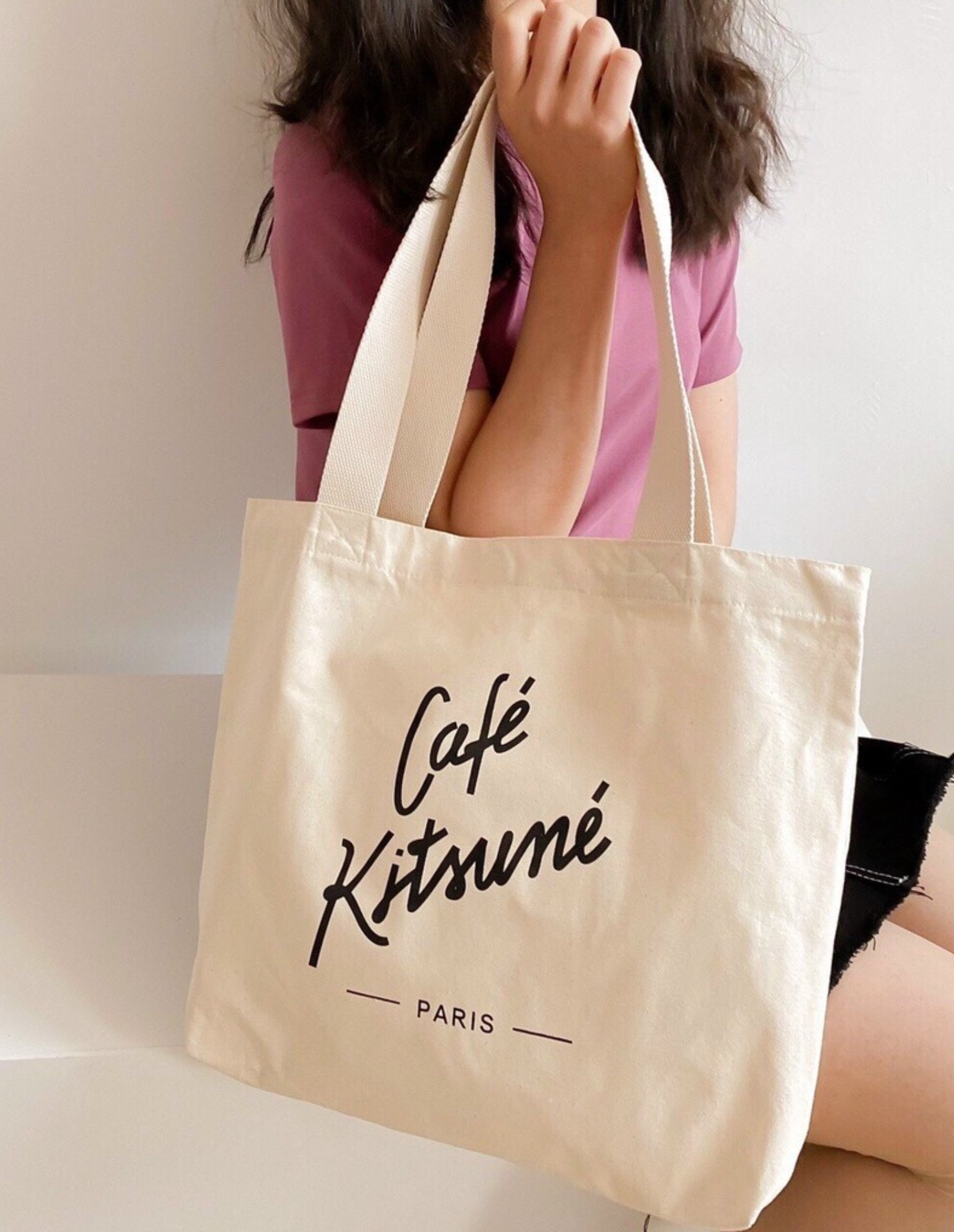 Café Kitsuné tote bag in contrasting print - Latte