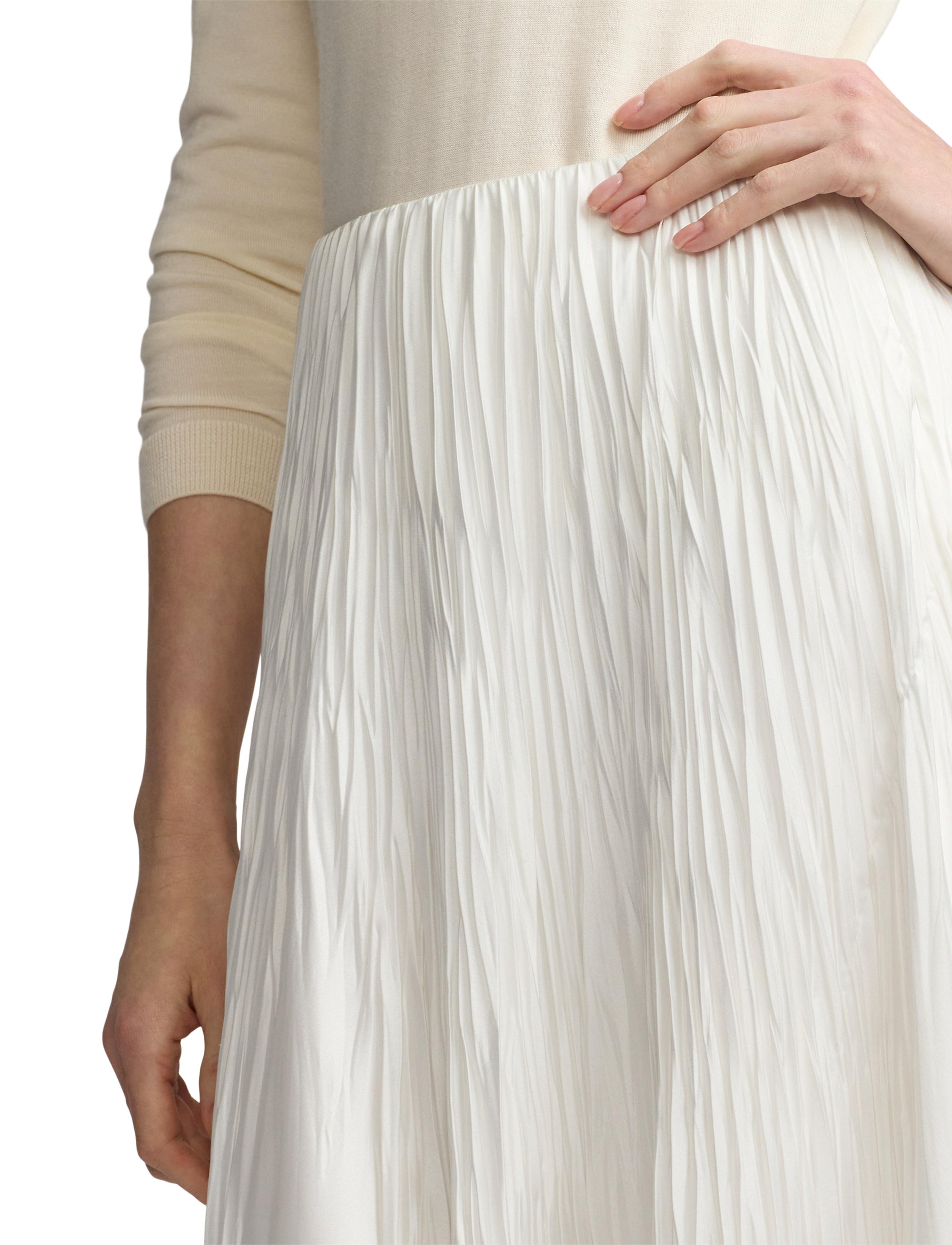 Malone pleated skirt in satin - Off-White
