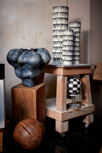 Très grand vase Tokasu en porcelaine - Blanc & Indigo