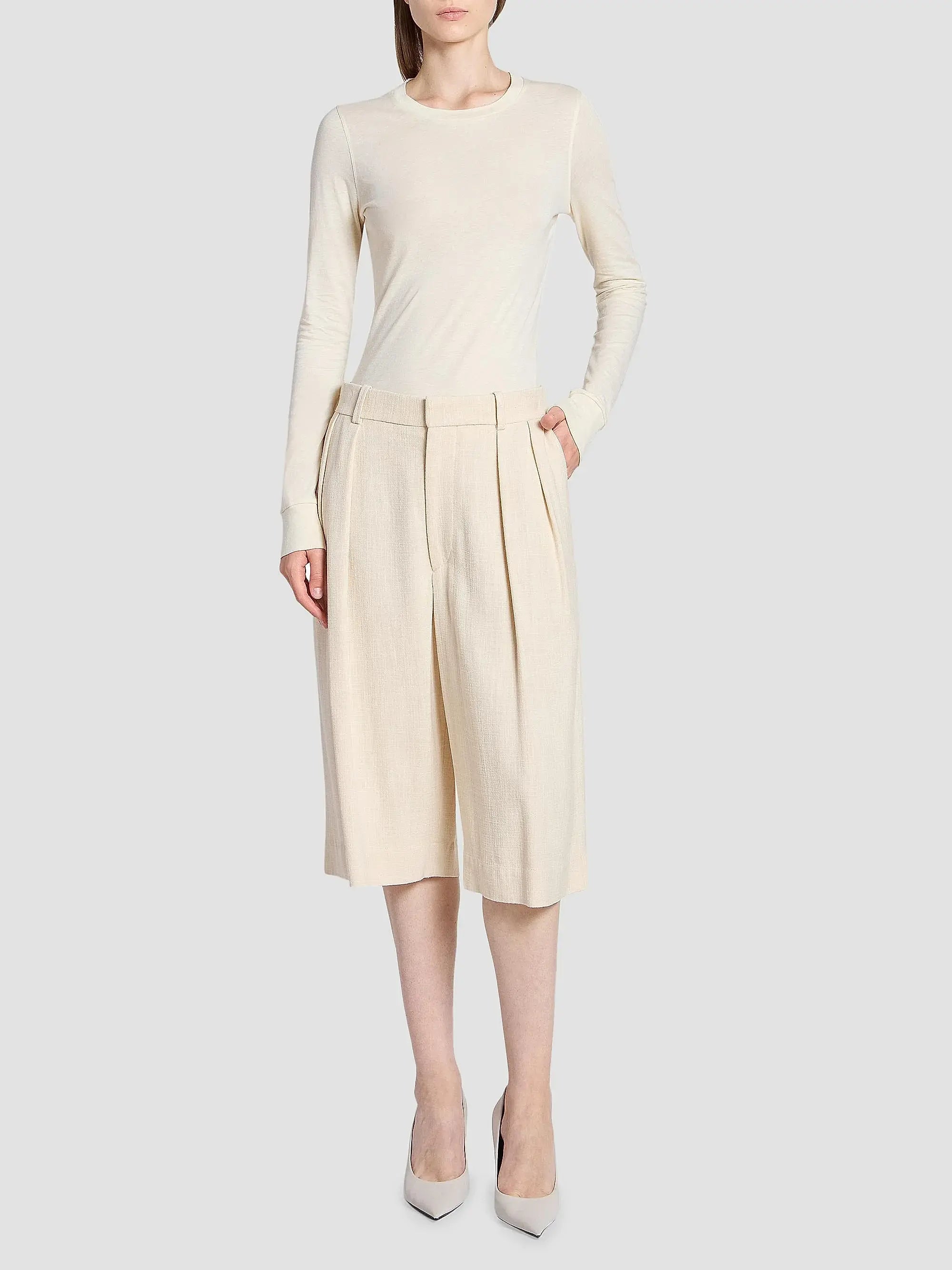 Spring Tailored Short - Cream