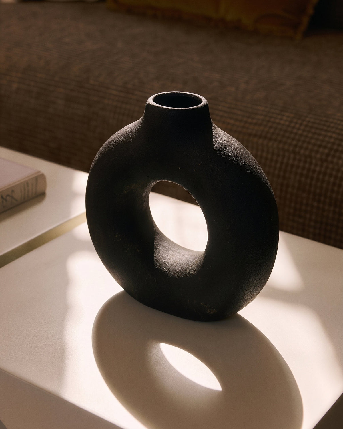 Vase Susanar en céramique - Noir