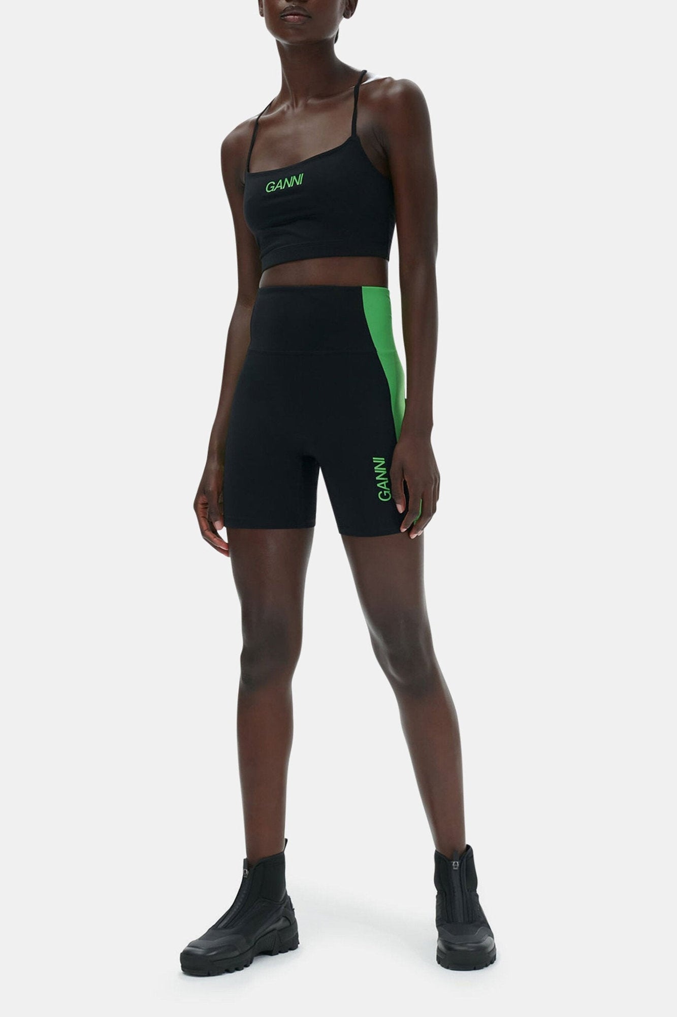Short à taille haute Active - Black