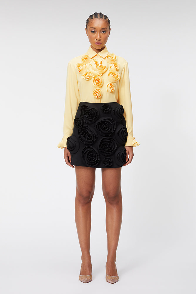 Black / ROSE APPLIQUE MINI SKIRT