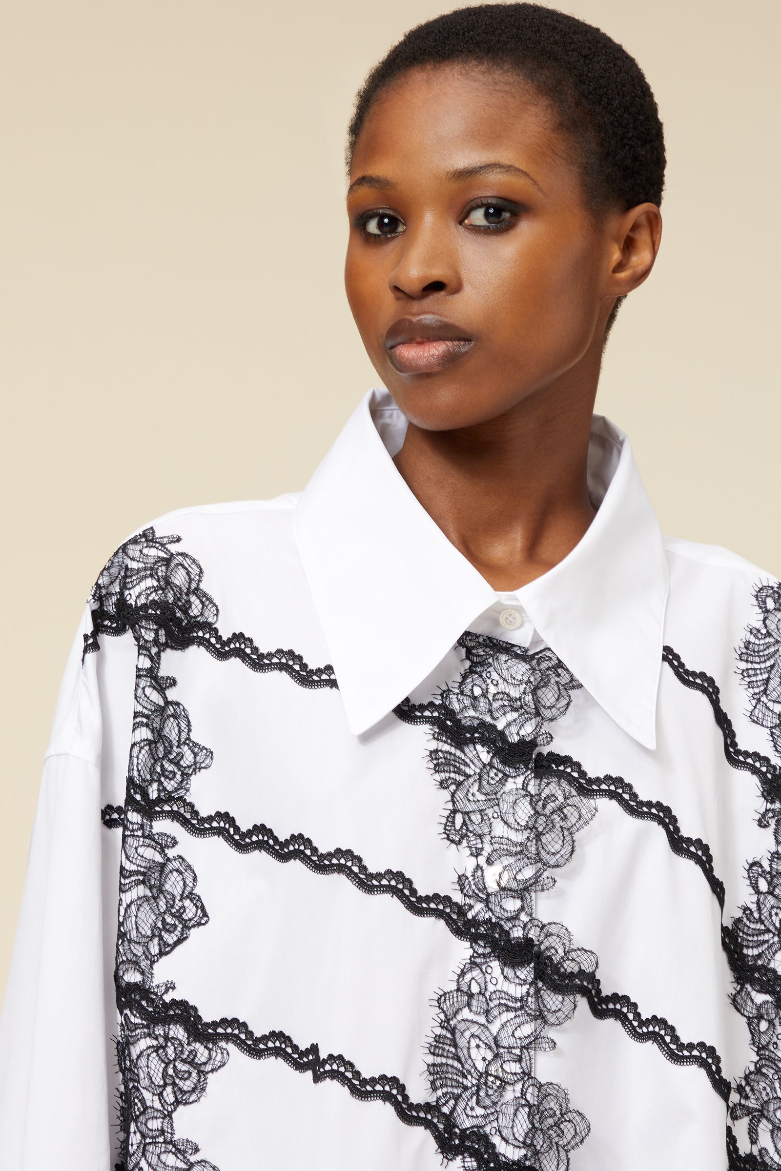 White / LACE APPLIQUE SHIRT DRESS